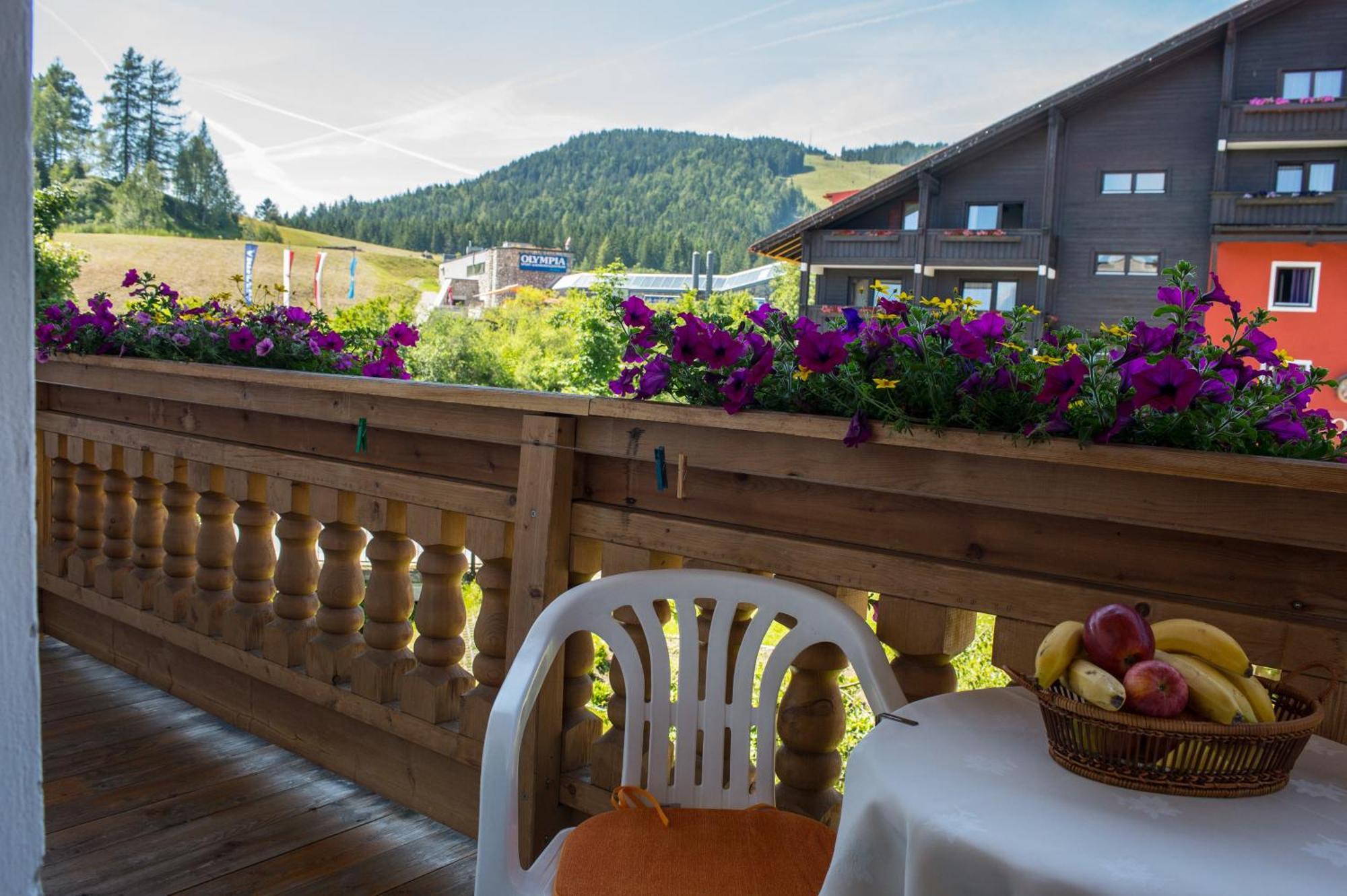 Das Edelweiss Seefeld in Tirol Luaran gambar